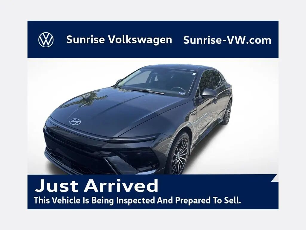 2024 Hyundai SONATA SEL — photo 1 of 3