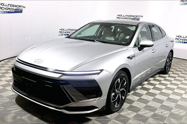 2025 Hyundai SONATA SEL — photo 1 of 13