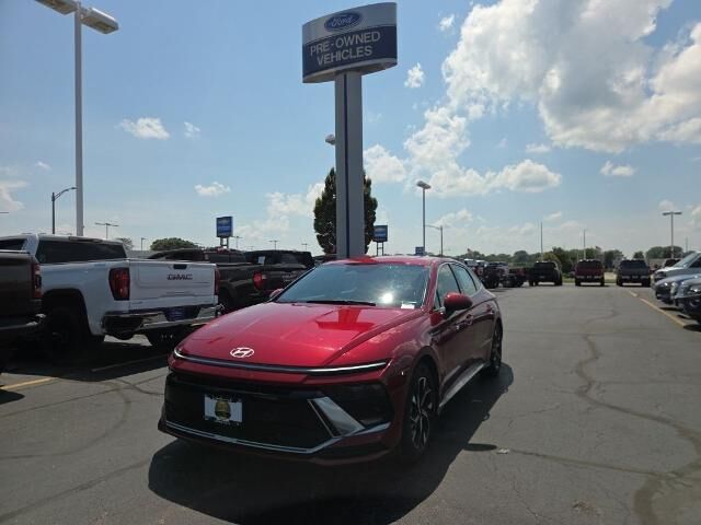 2024 Hyundai SONATA SEL — photo 1 of 13