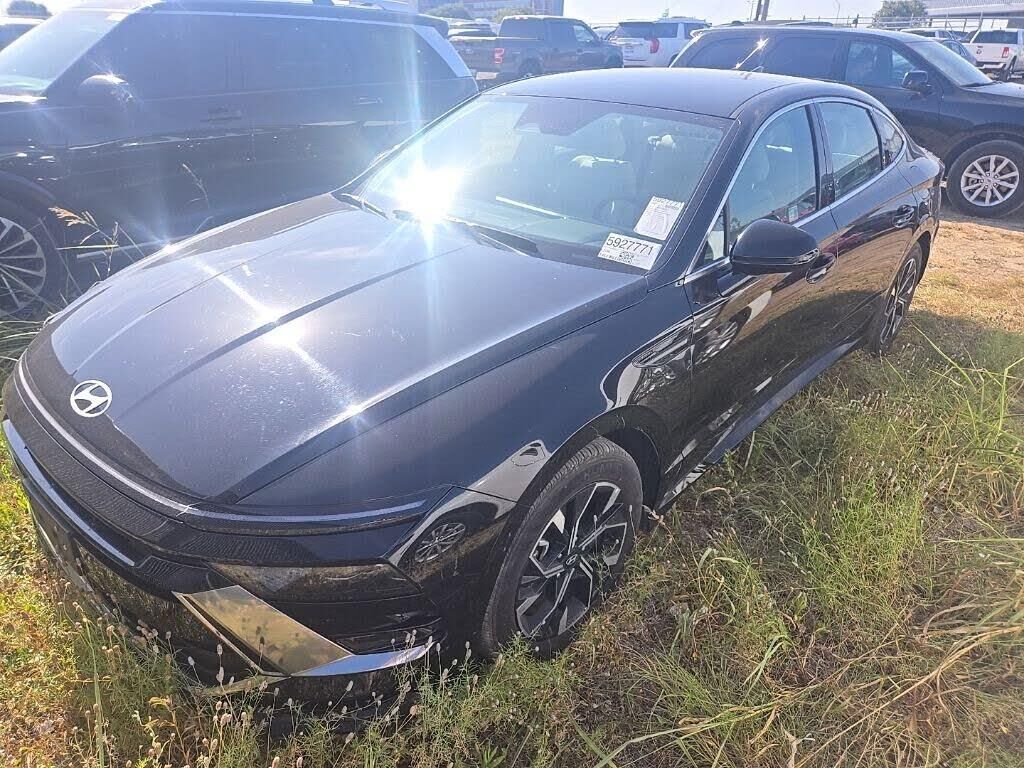 2025 Hyundai SONATA SEL — photo 1 of 1