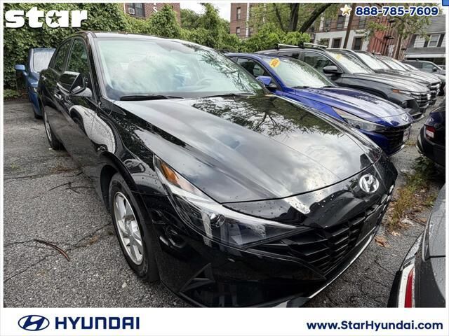 2021 Hyundai ELANTRA SE
