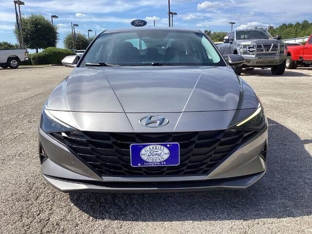 2023 Hyundai ELANTRA SE