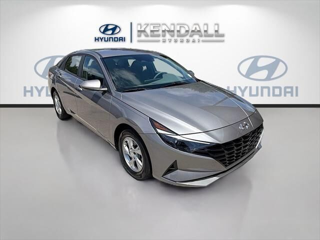 2023 Hyundai ELANTRA SE