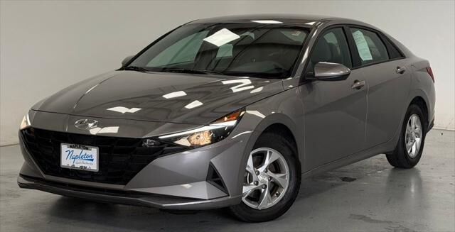 2023 Hyundai ELANTRA SE