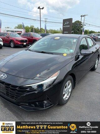 2023 Hyundai ELANTRA SE