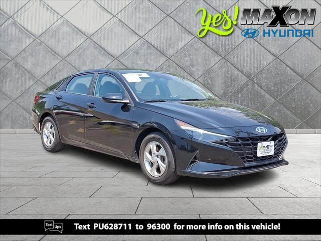 2023 Hyundai ELANTRA SE