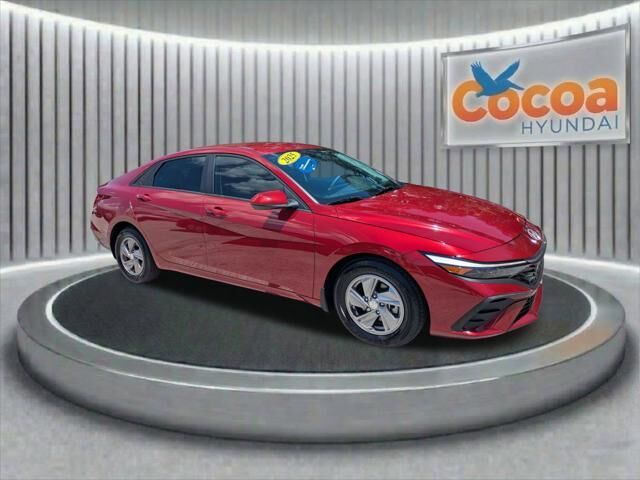 2025 Hyundai ELANTRA SE — photo 1 of 13