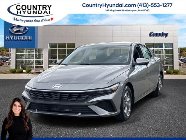 2026 Hyundai ELANTRA SE