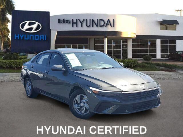 2026 Hyundai ELANTRA SE — photo 1 of 13