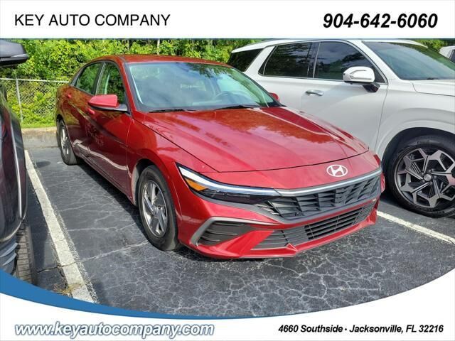 2024 Hyundai ELANTRA SE — photo 1 of 4