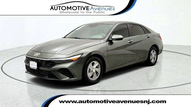 2024 Hyundai Elantra SE — photo 1 of 1