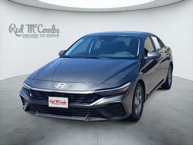 2024 Hyundai ELANTRA SE
