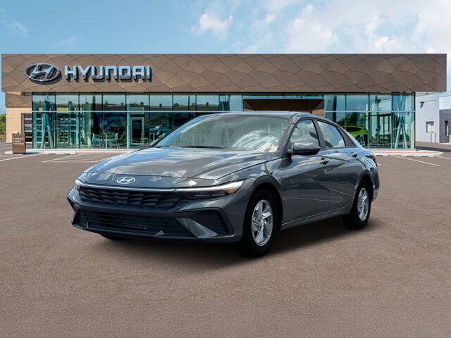 2024 Hyundai ELANTRA SE