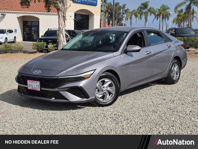 2025 Hyundai ELANTRA SE