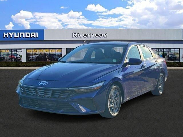 2024 Hyundai ELANTRA SE — photo 1 of 13