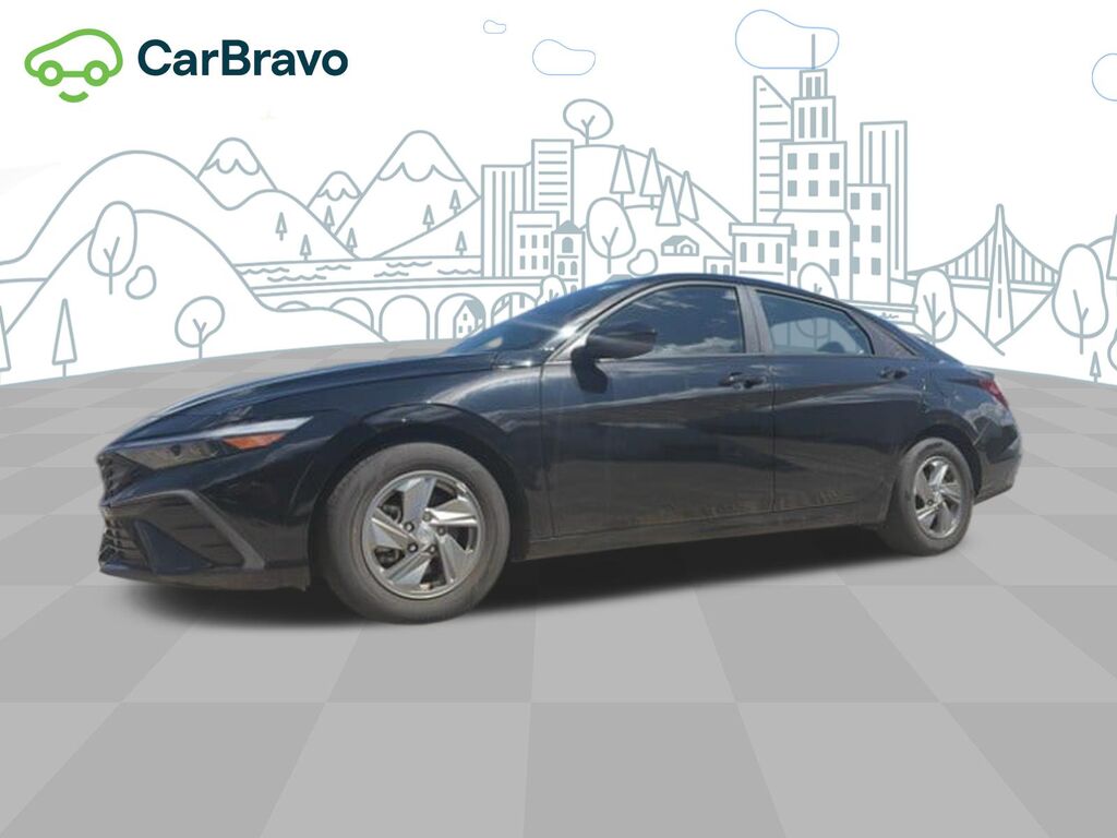 2024 Hyundai Elantra SE — photo 1 of 2
