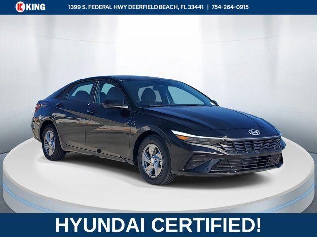 2026 Hyundai ELANTRA SE