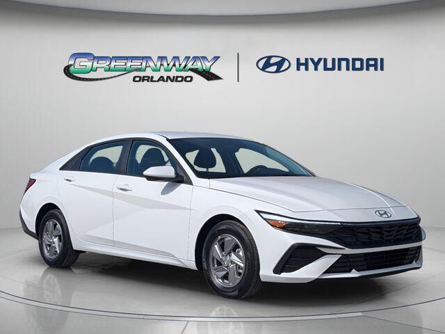 2026 Hyundai ELANTRA SE — photo 1 of 13