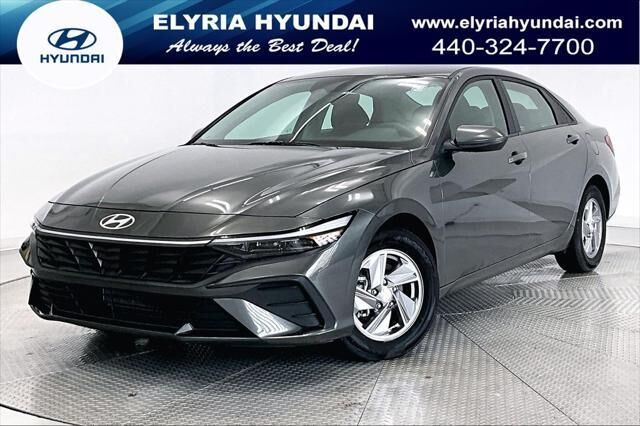 2024 Hyundai ELANTRA SE — photo 1 of 10