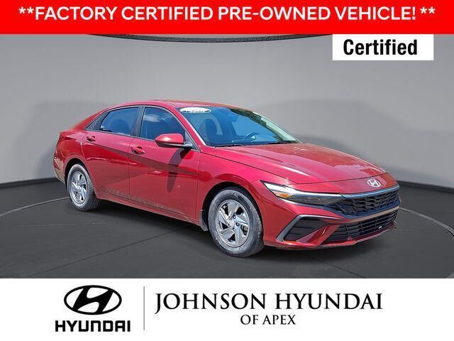 2024 Hyundai ELANTRA SE