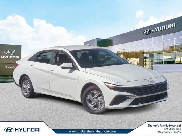 2026 Hyundai ELANTRA SE