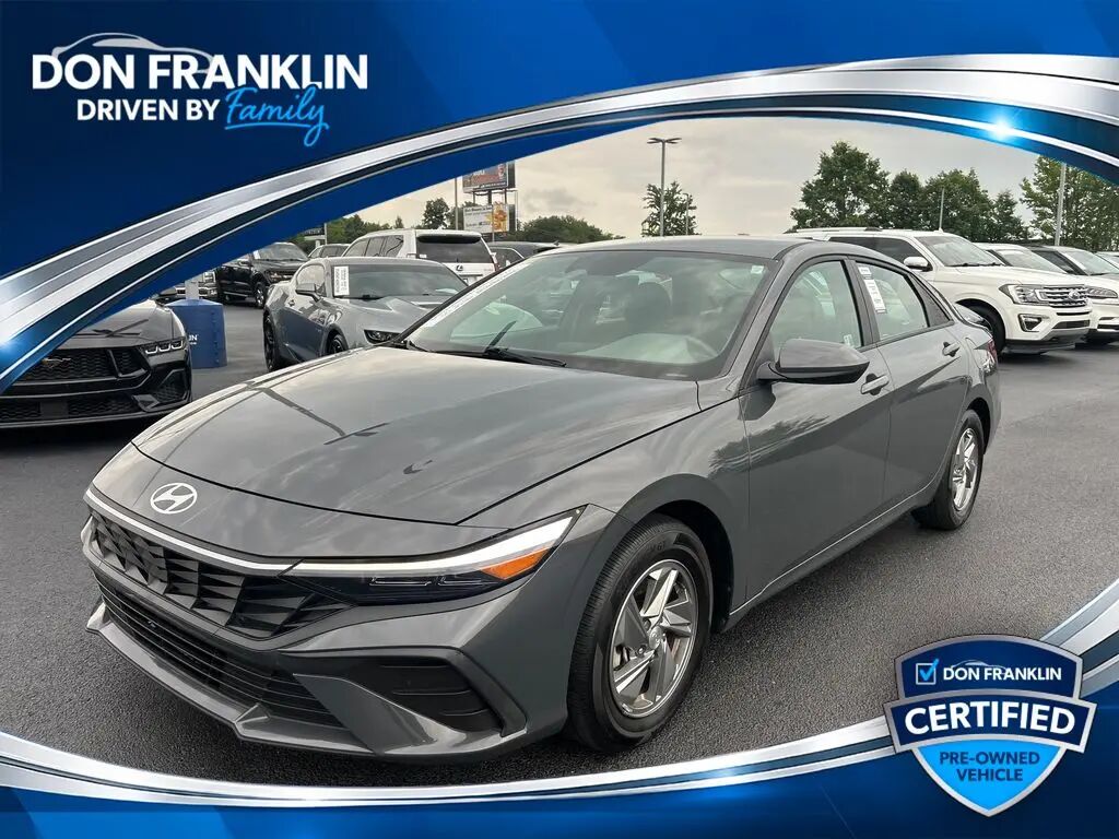 2024 Hyundai ELANTRA SE — photo 1 of 13