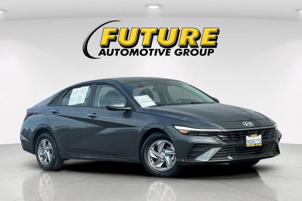 2025 Hyundai ELANTRA SE — photo 1 of 13