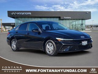 2024 Hyundai ELANTRA SE