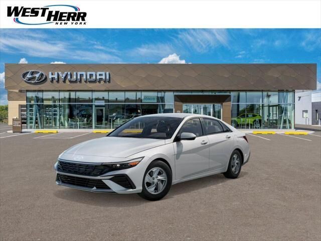 2025 Hyundai ELANTRA SE