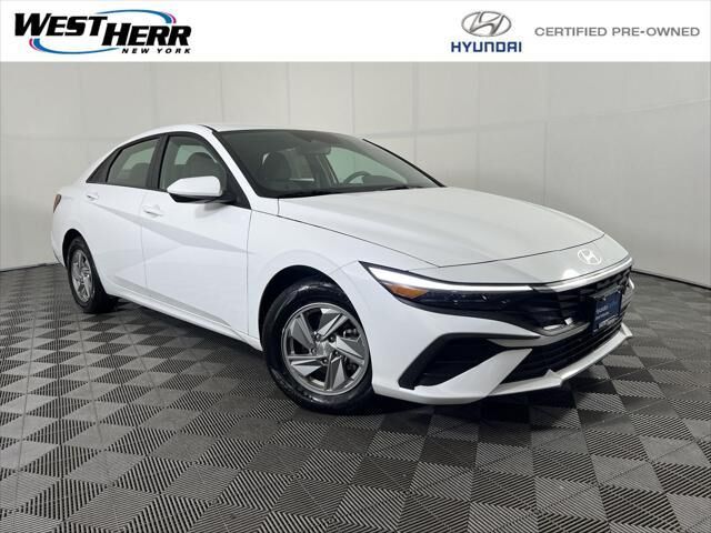 2025 Hyundai ELANTRA SE — photo 1 of 13