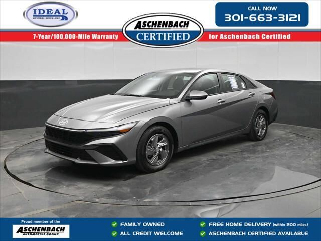 2026 Hyundai ELANTRA SE