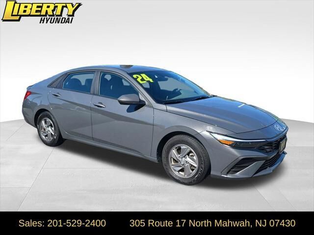 2024 Hyundai ELANTRA SE — photo 1 of 13