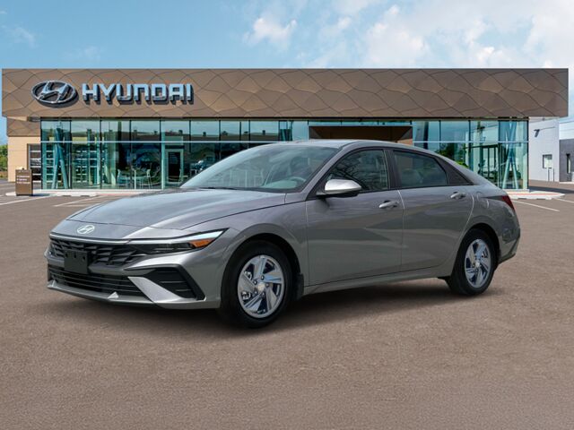 2024 Hyundai ELANTRA SE