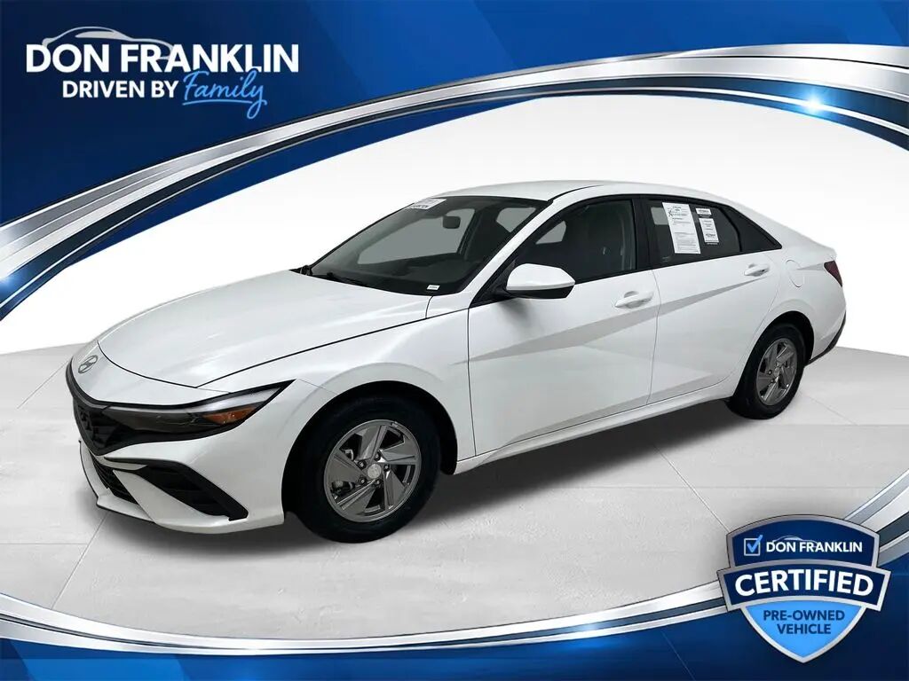 2025 Hyundai ELANTRA SE — photo 1 of 13