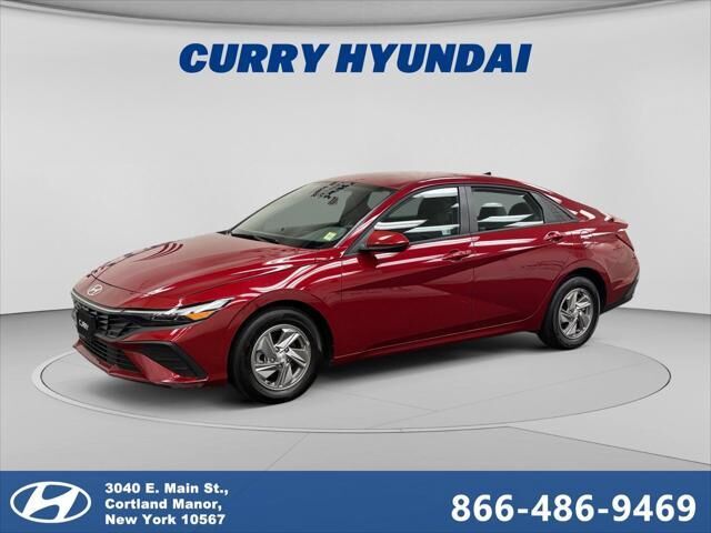 2025 Hyundai ELANTRA SE
