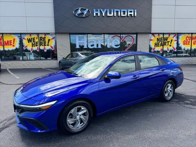 2024 Hyundai ELANTRA SE — photo 1 of 13