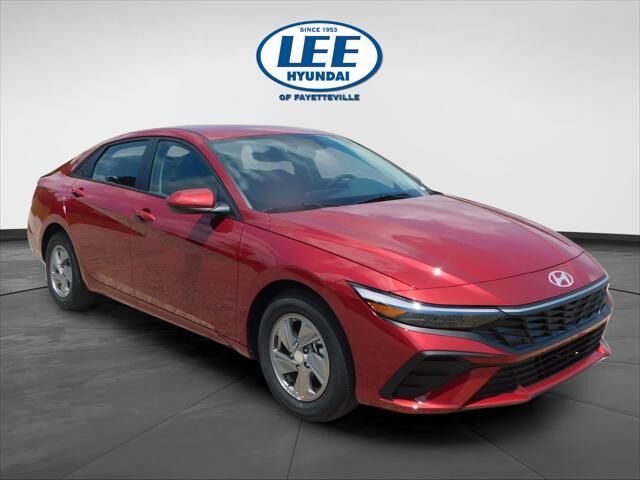 2025 Hyundai ELANTRA SE — photo 1 of 1