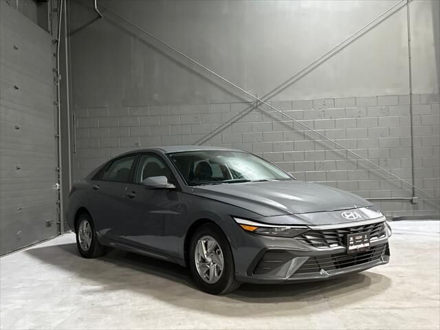 2026 Hyundai ELANTRA SE — photo 1 of 13