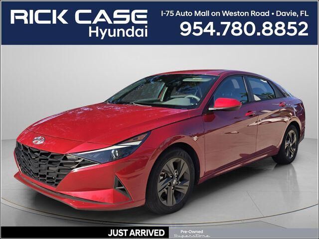 2023 Hyundai ELANTRA SEL