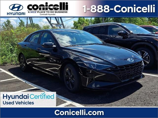 2023 Hyundai ELANTRA SEL