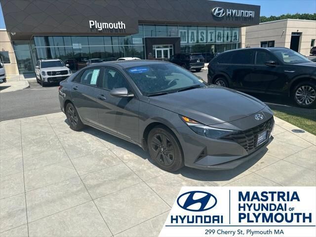 2023 Hyundai ELANTRA SEL — photo 1 of 13