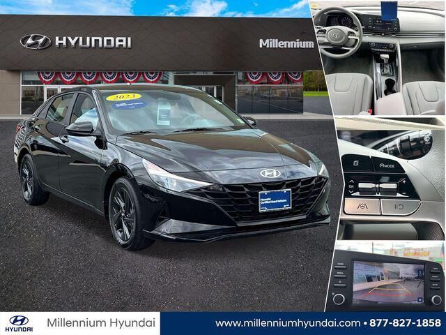 2023 Hyundai ELANTRA SEL