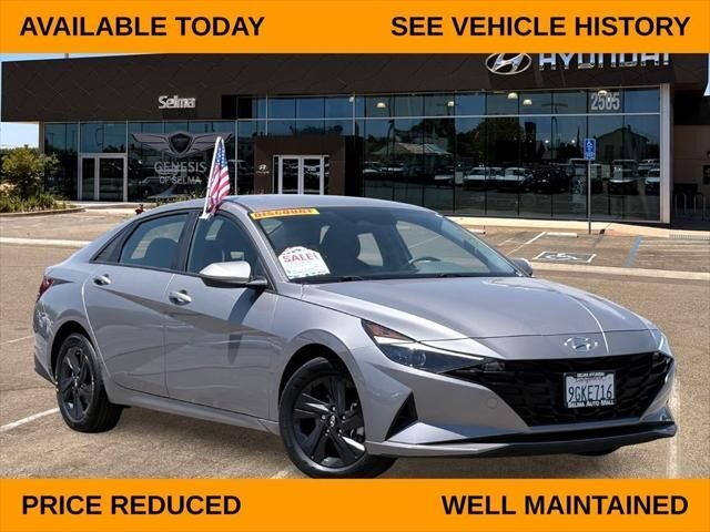 2023 Hyundai ELANTRA SEL