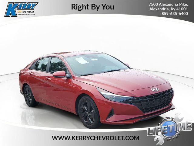2023 Hyundai ELANTRA SEL — photo 1 of 13