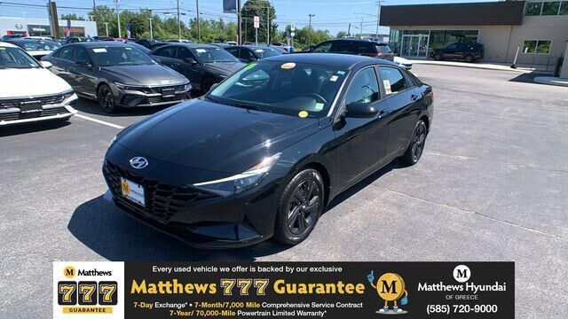 2023 Hyundai ELANTRA SEL