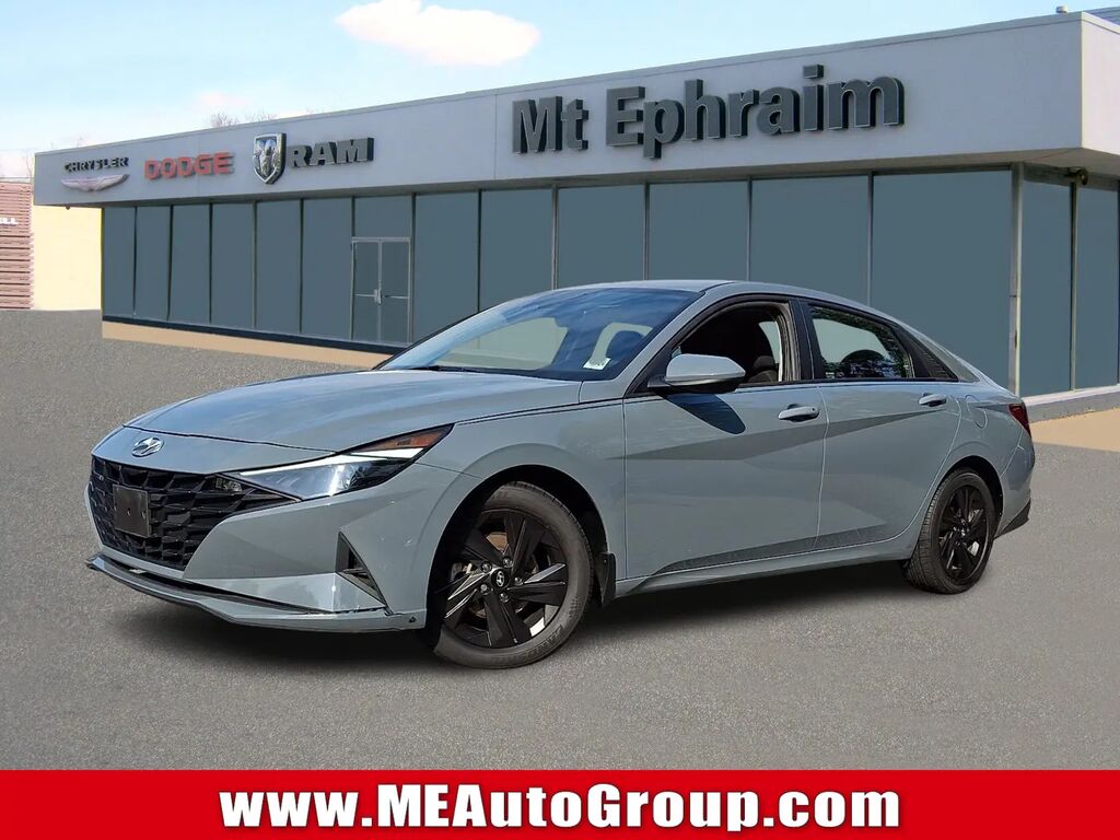 2021 Hyundai ELANTRA SEL — photo 1 of 13