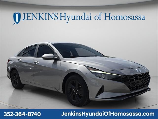 2023 Hyundai ELANTRA SEL — photo 1 of 13