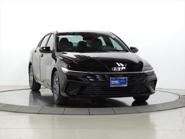 2024 Hyundai ELANTRA SEL — photo 1 of 12