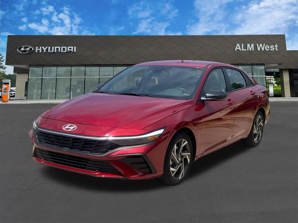 2025 Hyundai ELANTRA SEL Sport — photo 1 of 13