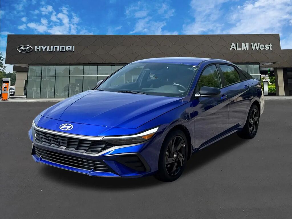 2026 Hyundai ELANTRA SEL Sport — photo 1 of 13